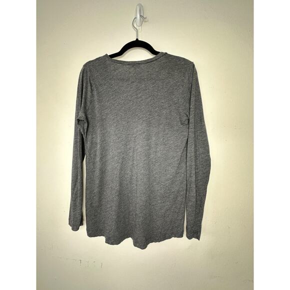 Splendid Dark Heather Gray Light Weight Long Sleeve Deep VNeck Sweater Top Med - Picture 4 of 10